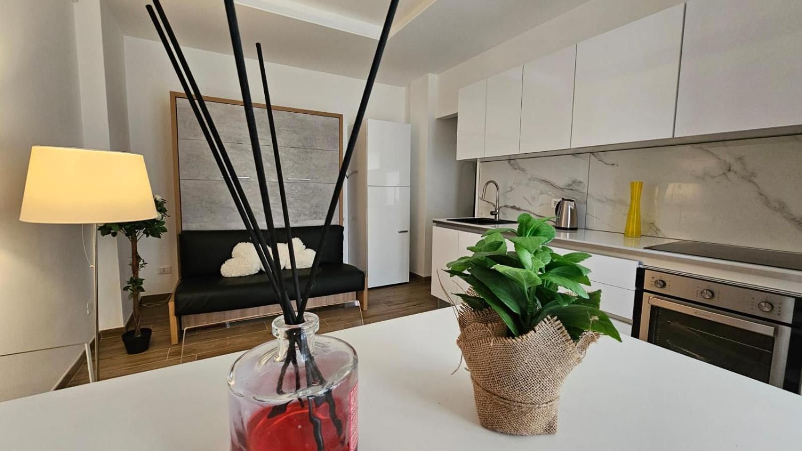 Casa Di Meg Appartamento A Milano Vicino Ai Navigli Exterior foto